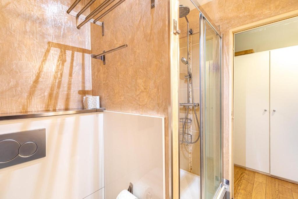 GuestReady - Clear Sunshine near Panthéon - 4