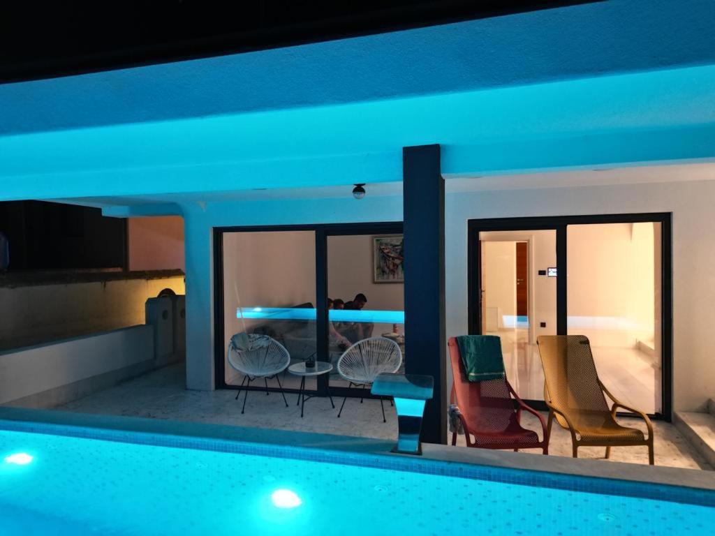 Sea Cliff Villa - 4