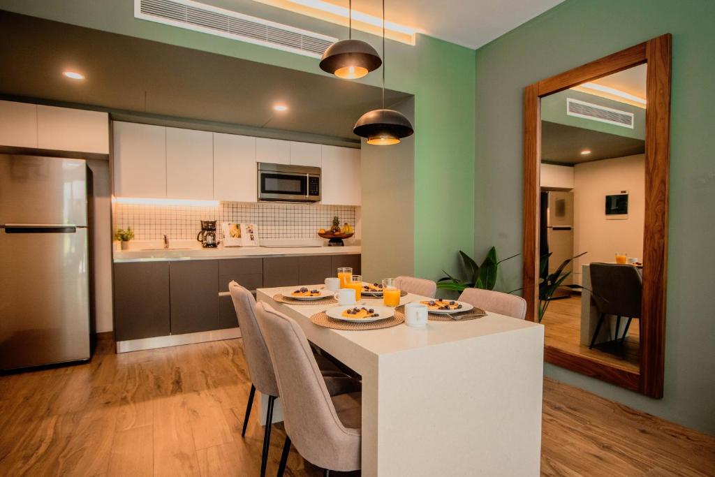 Sensai Downtown Luxury Condo - 5
