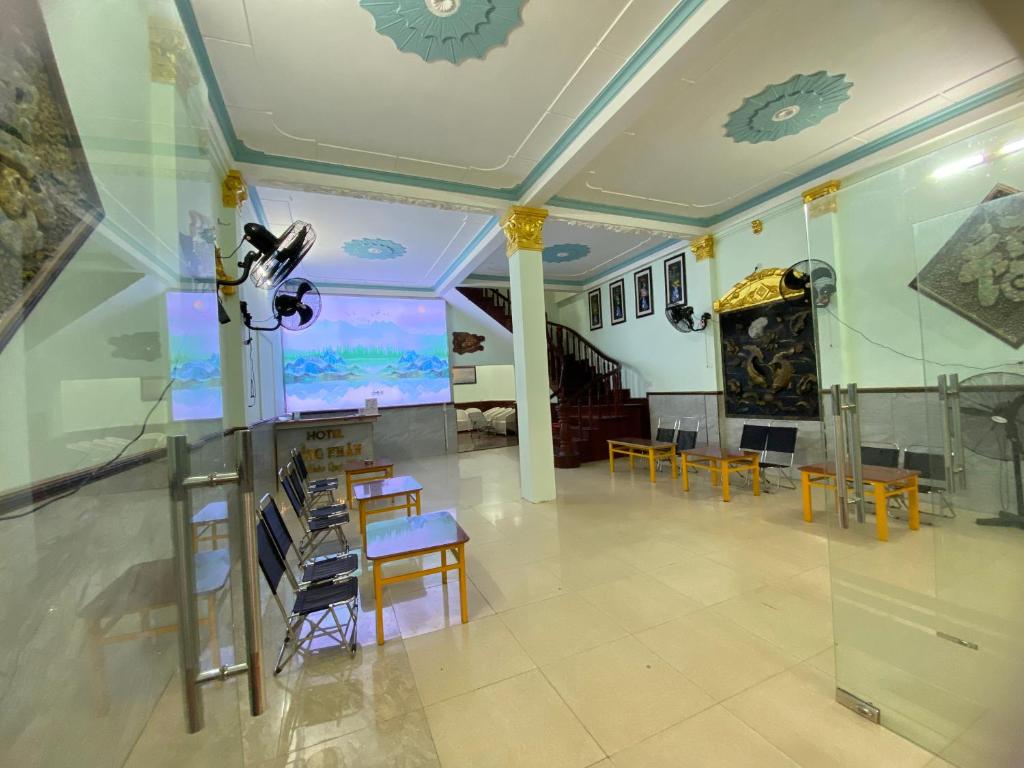 HỒNG NHÂN Hotel