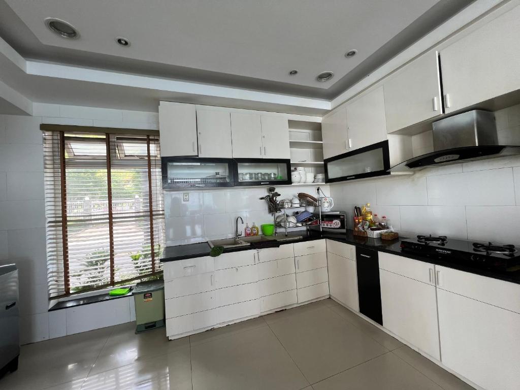 Nancy sweet condotel