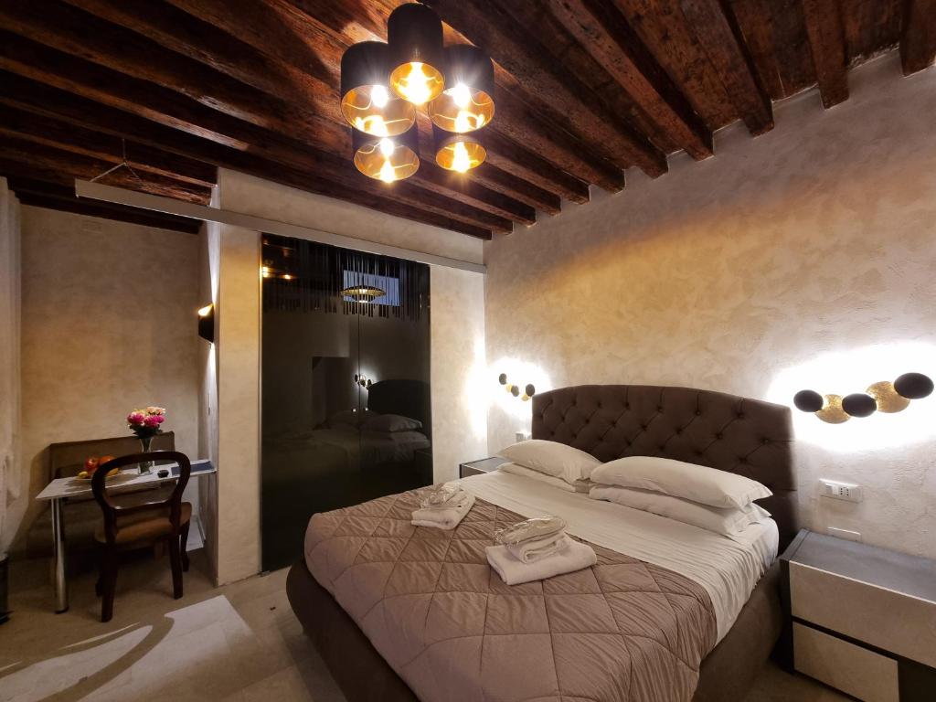 San Marco 3097 - LuxuryJacuzzi - 3