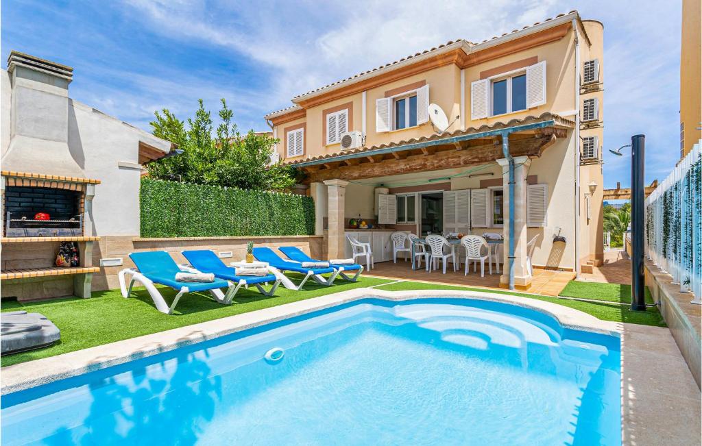 4 Bedroom Beautiful Home In Alcúdia - 1