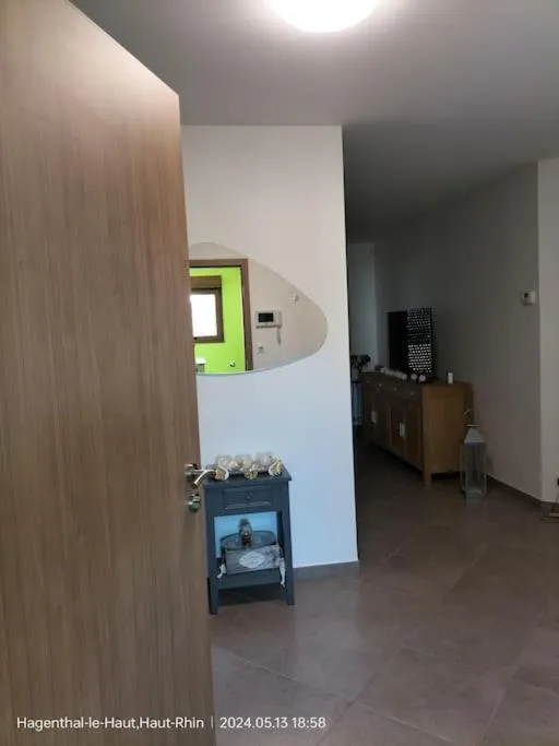 Apartment Einliegerwohnung，位于Hagenthal-le-Haut的酒店