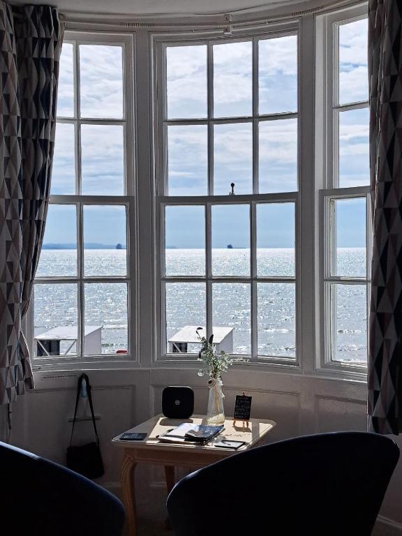 Lyndale Guest House, Weymouth