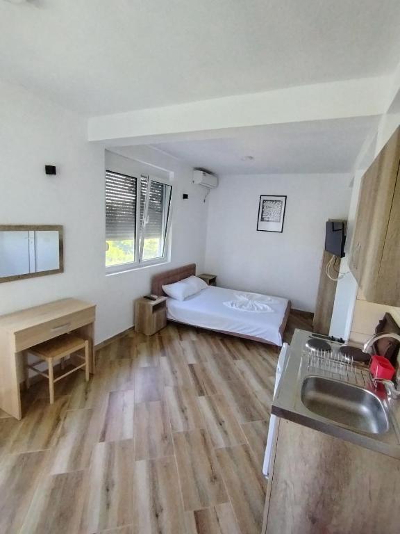 Marovac apartmani Velika Plaža - 4
