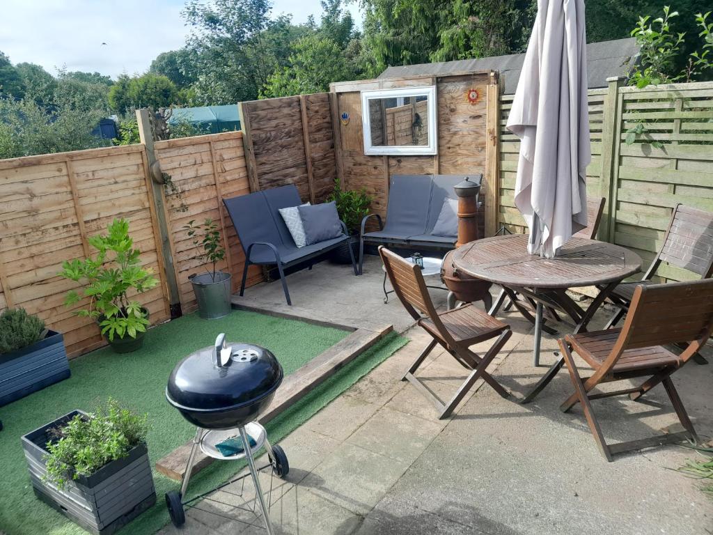 2Bed Cabin w Parking near Snowdonia National Park photo 3