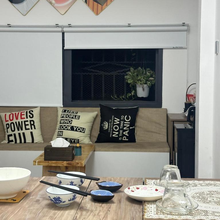 Tom&#8217;s house 156