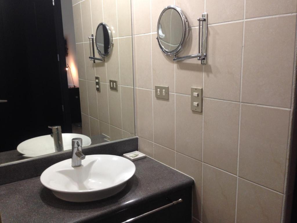 Hotel Brandts Ejecutivo Los Robles photo