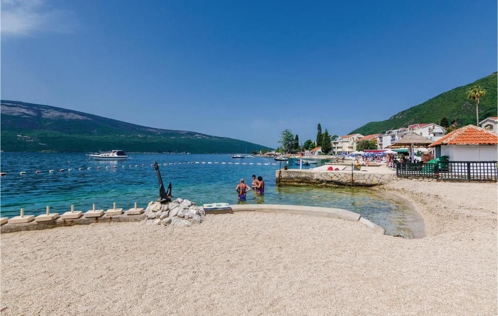 One-Bedroom Holiday Home In Herceg Novi - 5