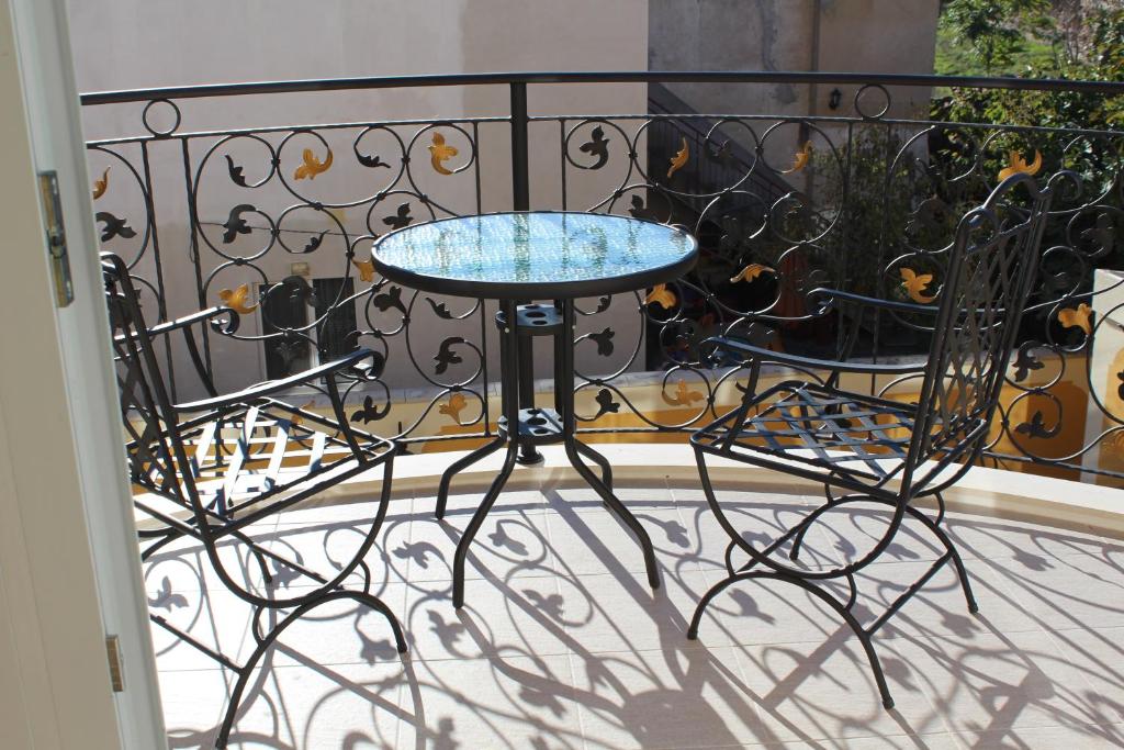 Villa Paris photo