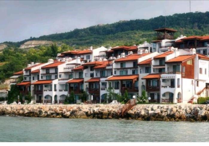 Whait Coast Apartments 8 m from the sea 105m2 the first line, Topola