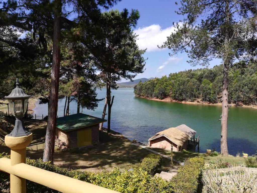 Le Chateau du Lac de Mantasoa 전경