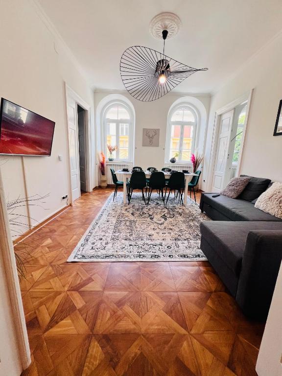 Suite Mitteleuropa private parking, Terst