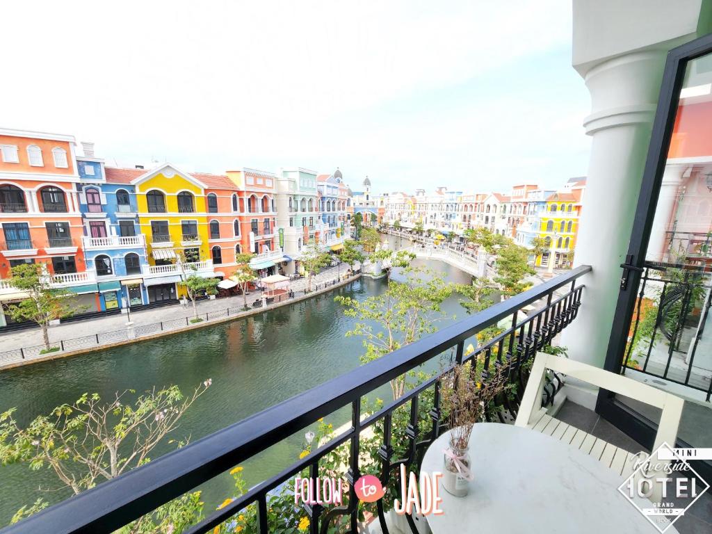 Riverside Mini Hotel Grand World Phu Quoc Riverside Mini Hotel Grand World Phu Quoc