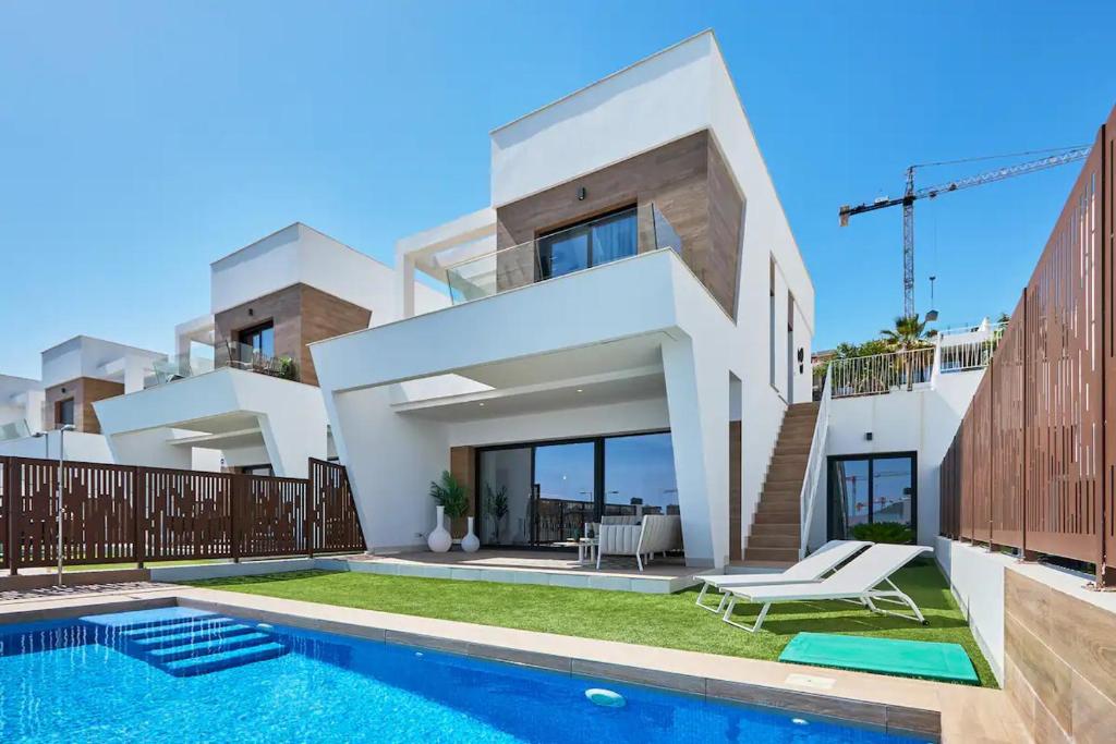 Campana Bay Villa - by Welcomely - 1