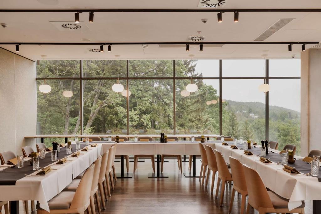 Sala de reuniões / Salões de baile