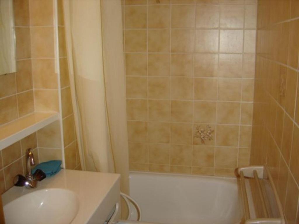 Appartement 2 Pièces, 5 Personnes, Balcon, Parking - FR-1-676-159 - 2