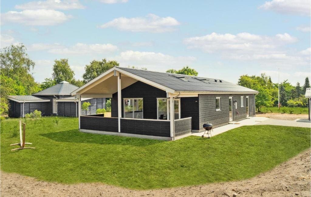 Gorgeous Home In Vig With Kitchen, Vig