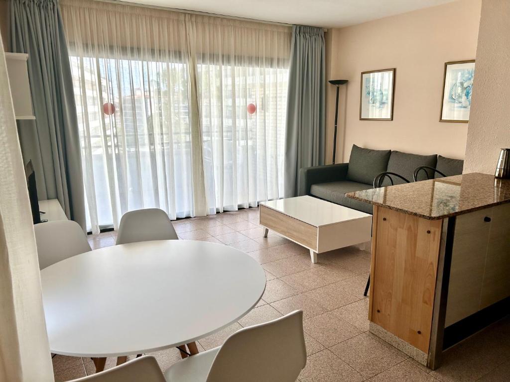 Apartamentos Aventura Salou - 1