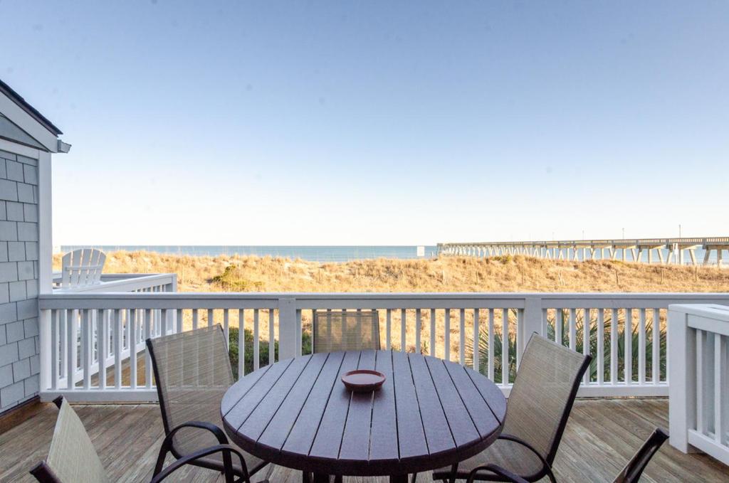 Douglas by Bryant Real Estate, Wrightsville Beach