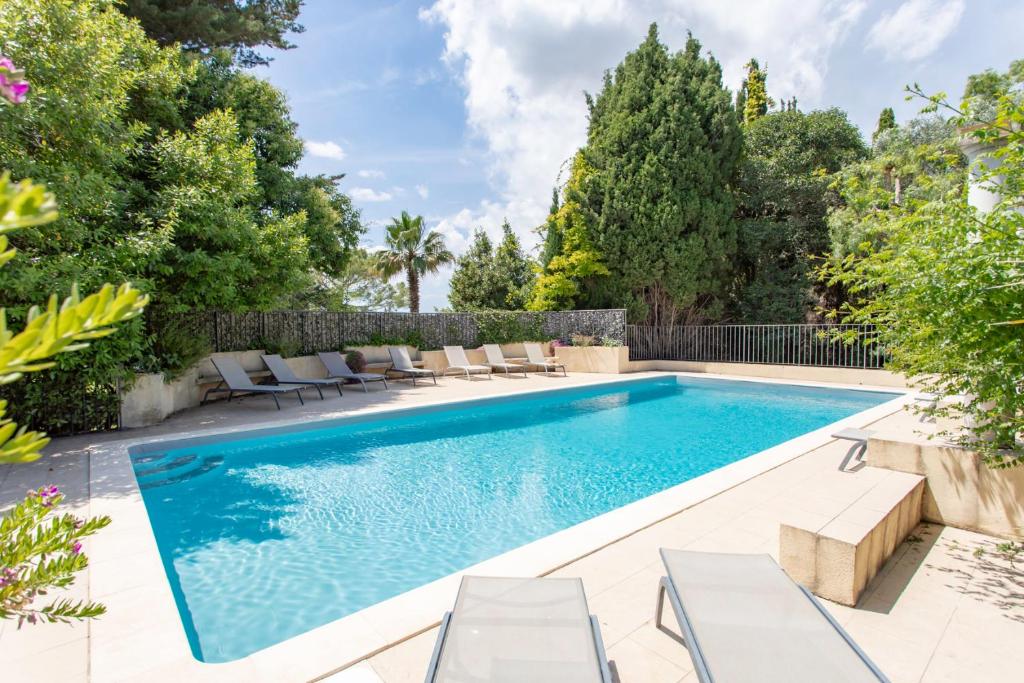 C12 Staywizus - 2 BDR Duplex in Mougins - 2 Parking spaces, AC, Balcony & Pool - 4
