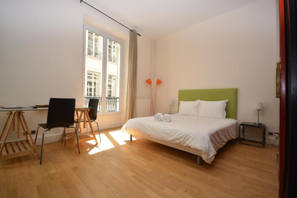 Studio Saint Germain, Paris
