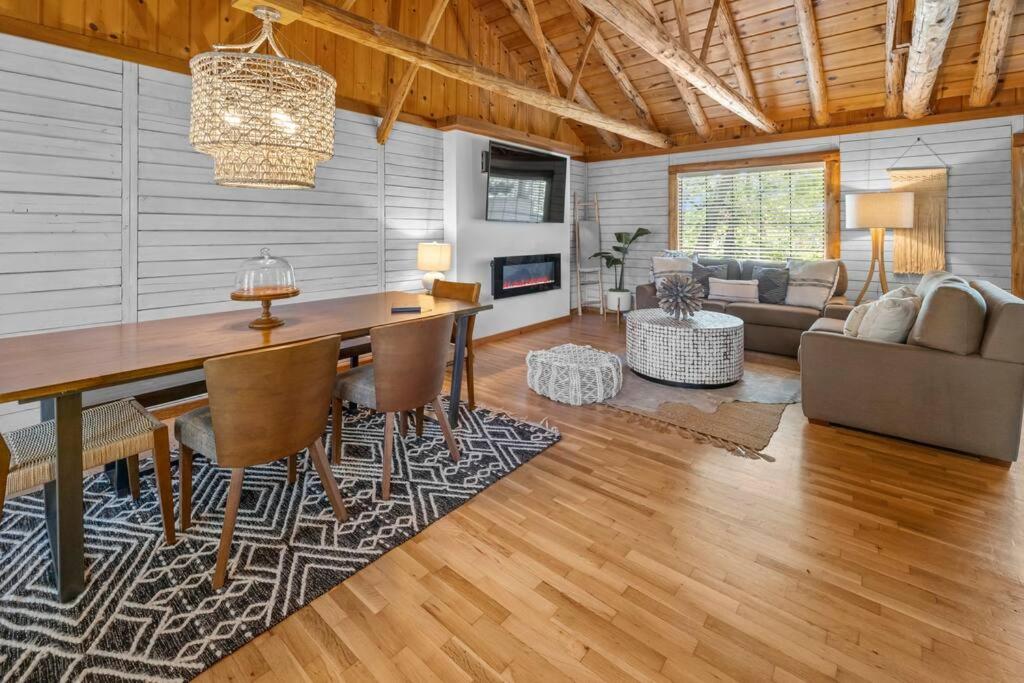 Serenity - 60 Ridge Lane, Branson