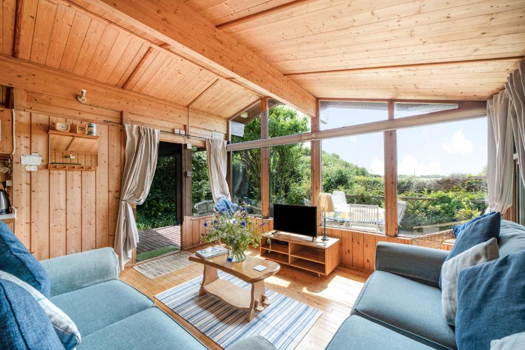 Scandinavian Style Lodge in Rock, Wadebridge