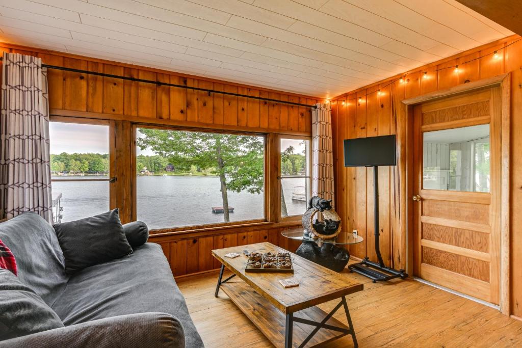 Hale Rustic Retreat on Long Lake Near Boat Launch!, Hale