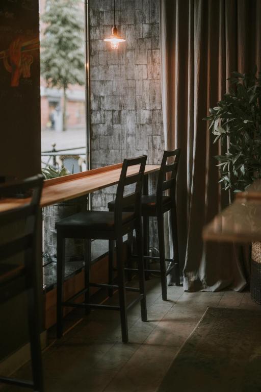 フロント・ロビー