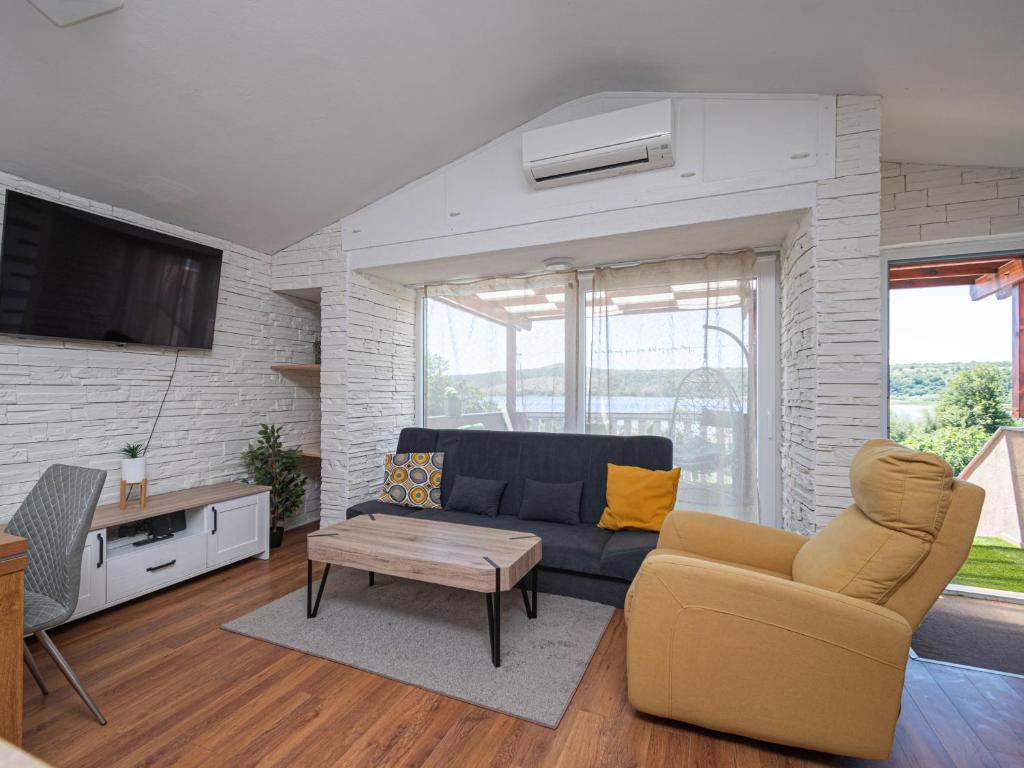 Apartment Dalmatino, Posedarje