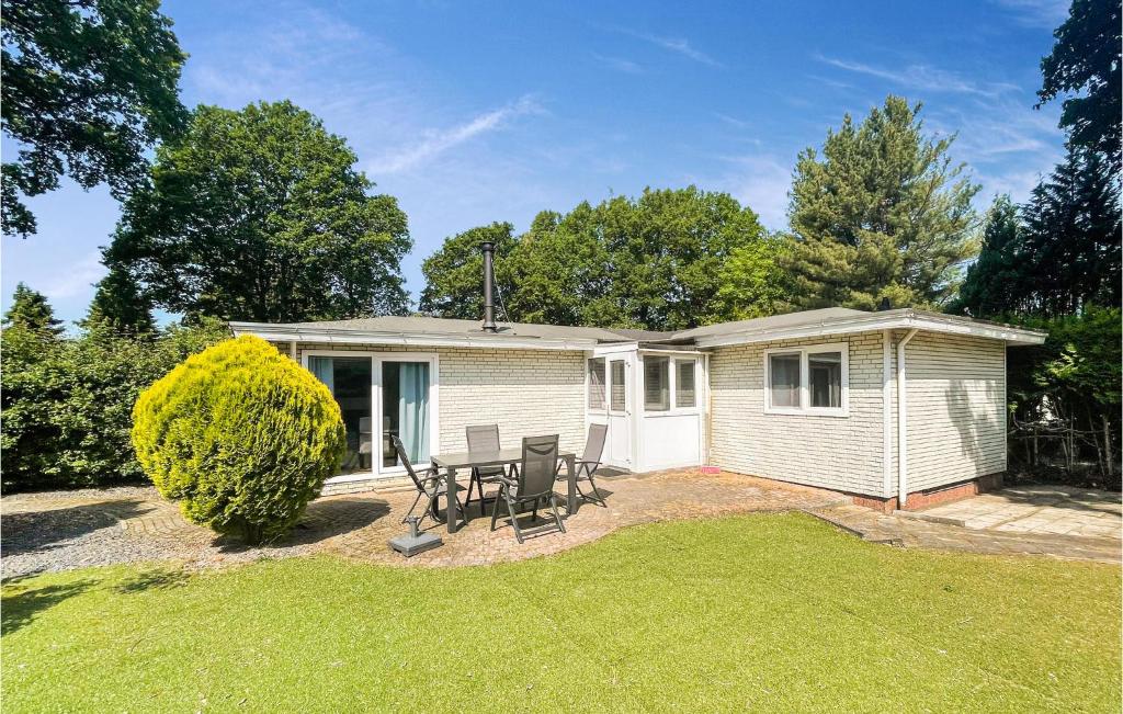 Lovely Stacaravan In Putten With Wifi, Putten