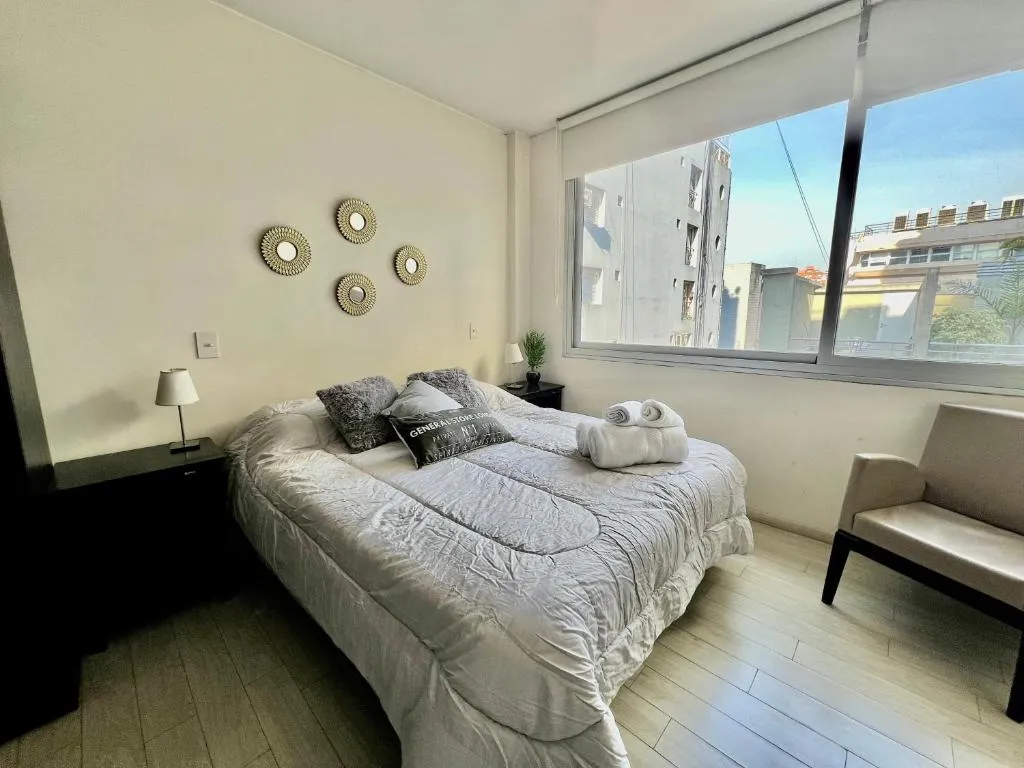 Departamento Coby Home Tempora - Frente Hospital - seguridad 24 hs, Hotel in Buenos Aires