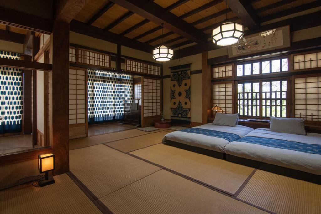 一日一組限定の貸切宿 民藝と憩う宿 -遊心館-, Suo Oshima