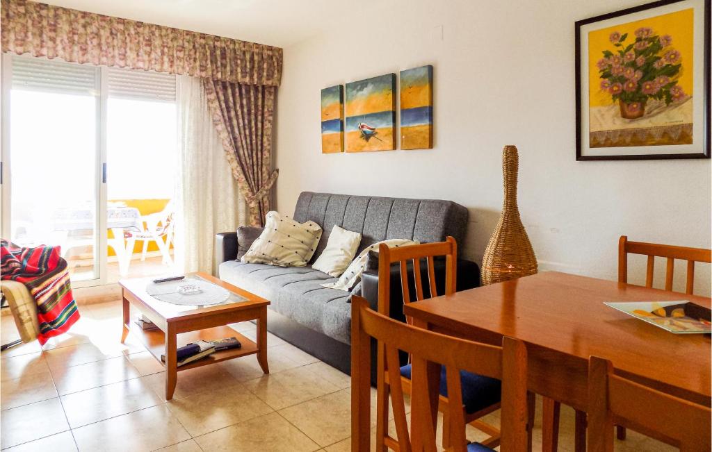2 Bedroom Lovely Apartment In Oropesa Del Mar - 2