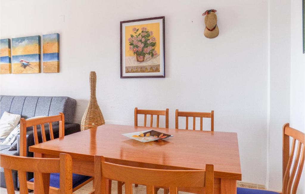 2 Bedroom Lovely Apartment In Oropesa Del Mar - 4