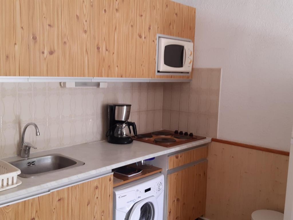 T3 37m² plain-pied, plage et centre proches, parking privé, 5/6 pers - FR-1-798-28 - 5