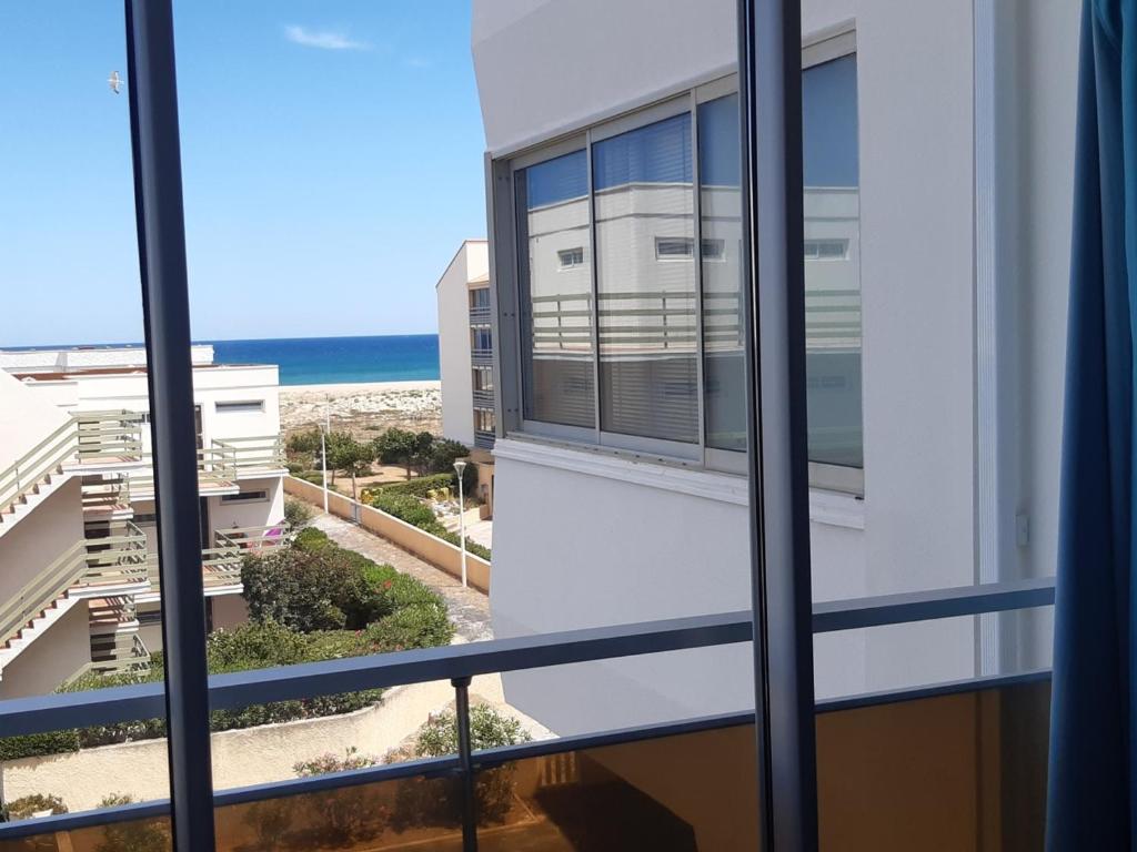 T2 Coquet 40m², Parking Sécurisé, Proche Plage - FR-1-798-22 - 2