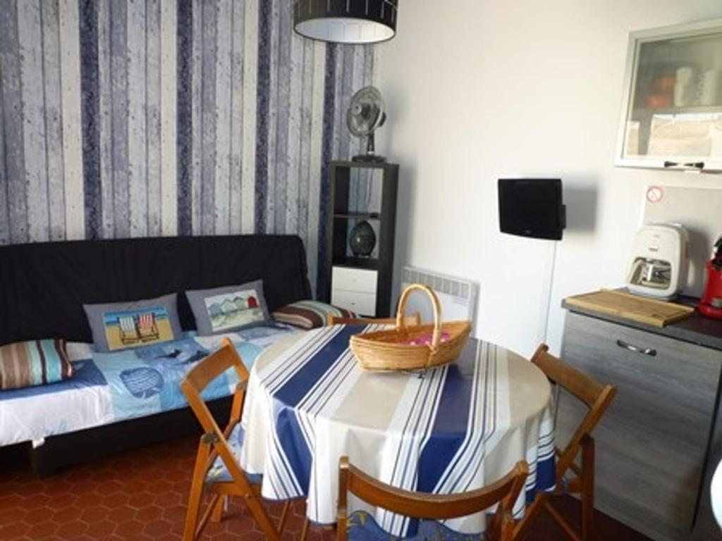 Charmant T2 climatisé à Port Leucate - Terrasse, Parking, Proche Mer, Animaux Bienvenus - FR-1-798-24 - 3