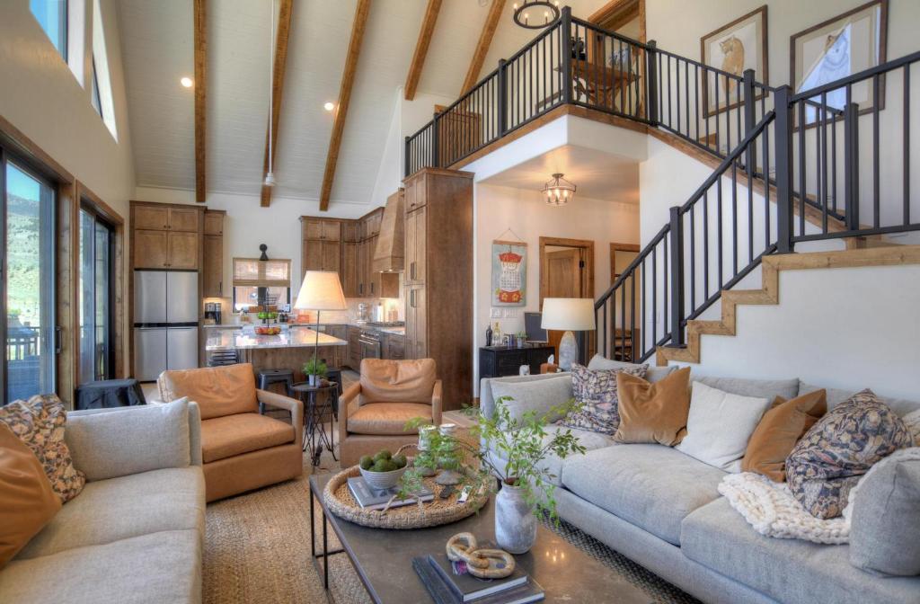 BHA - Luxury A-Frame, Creede