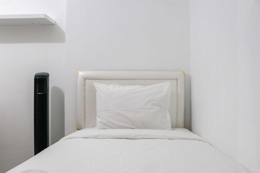 Minimalist and Cozy 2BR at Gateway Pasteur Apartment By Travelio, Bandung