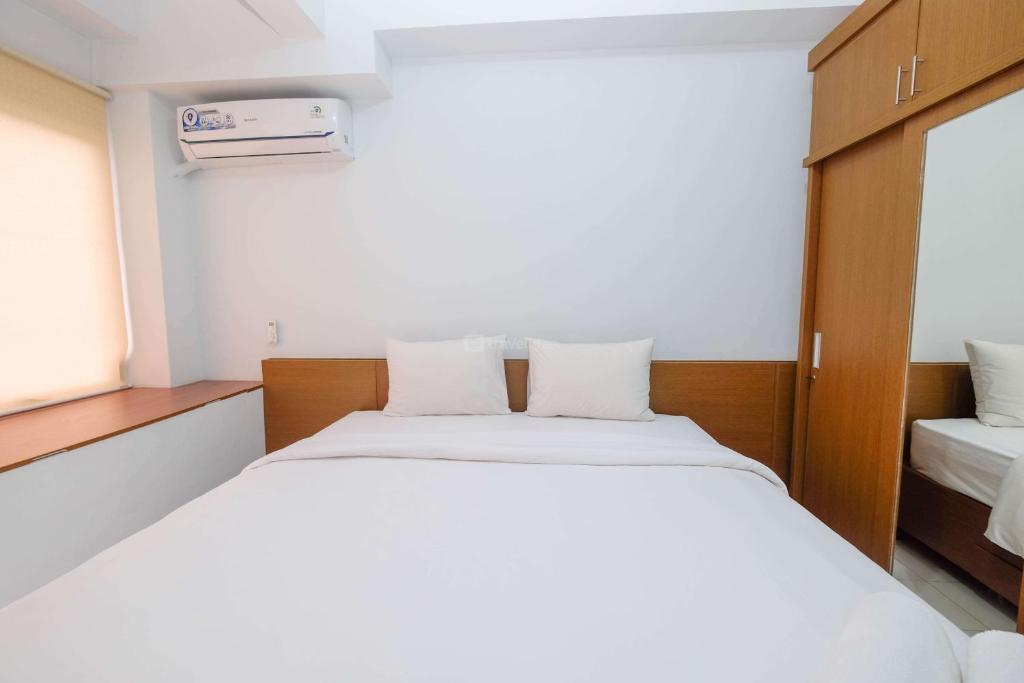 Luxurious Studio at Patraland Urbano Apartment By Travelio, Bekasi