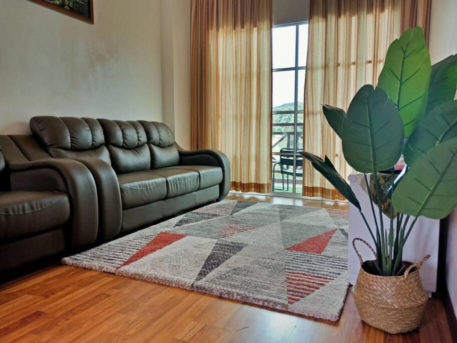 Astana Holiday Apartment (Golf Course View)