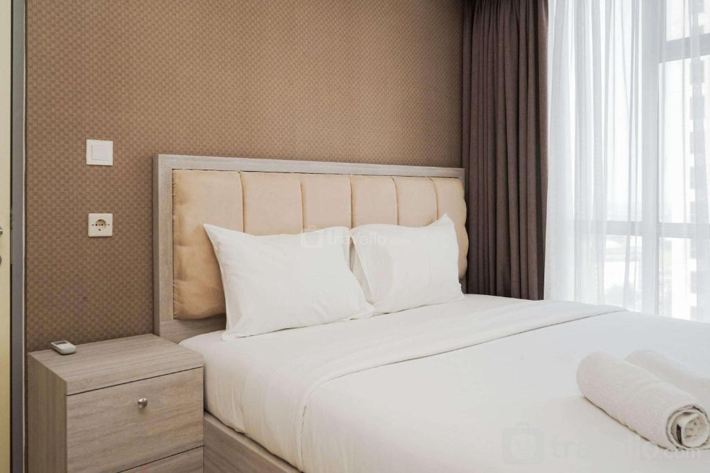 Fully Furnished with Comfortable 3BR Apartment at M-Town Residence By Travelio, Tangerang