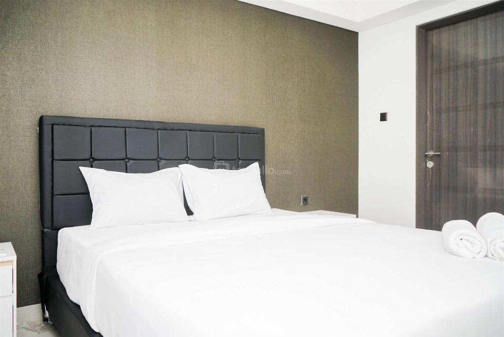 Nice and Restful 1BR Apartment Carstensz Residence By Travelio, Kampung Sawah