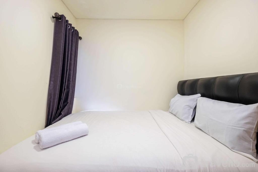 New Furnished and Comfy 2BR at Meikarta Apartment By Travelio, Cikarang