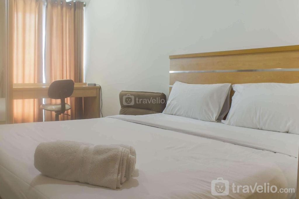 Comfy and Homey Studio Room at Grand Kamala Lagoon Apartment By Travelio, Bekasi