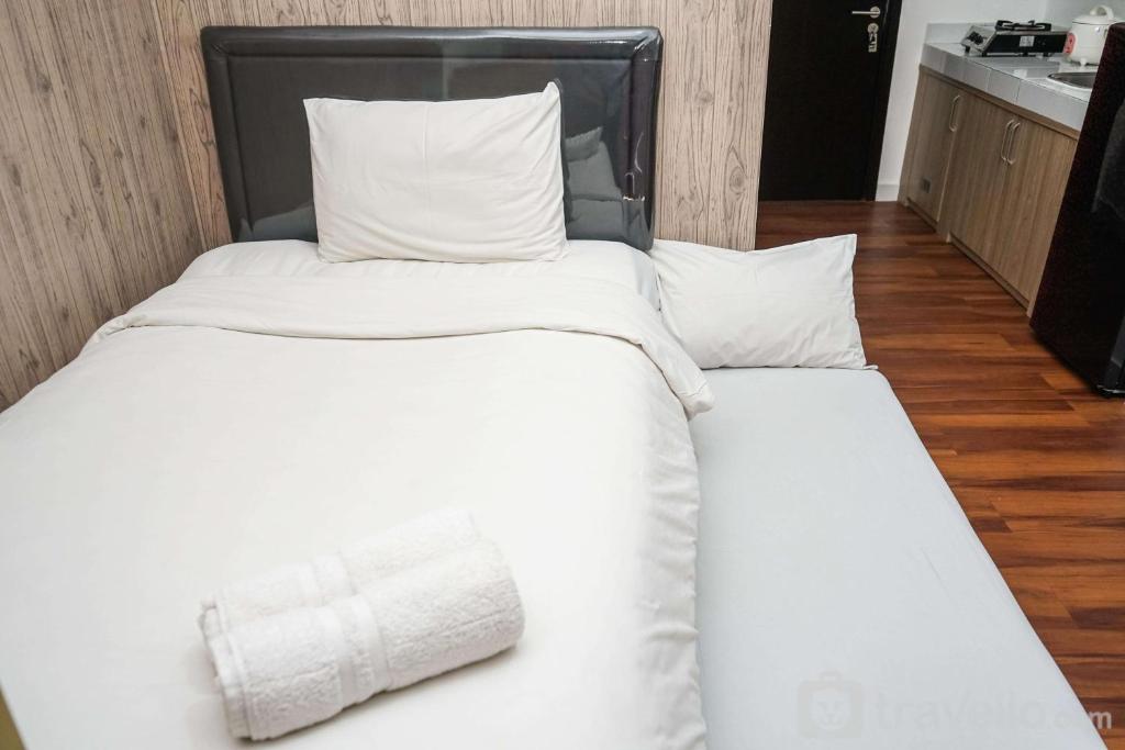 Compact Studio Casa De Parco Apartment By Travelio, Tangerang