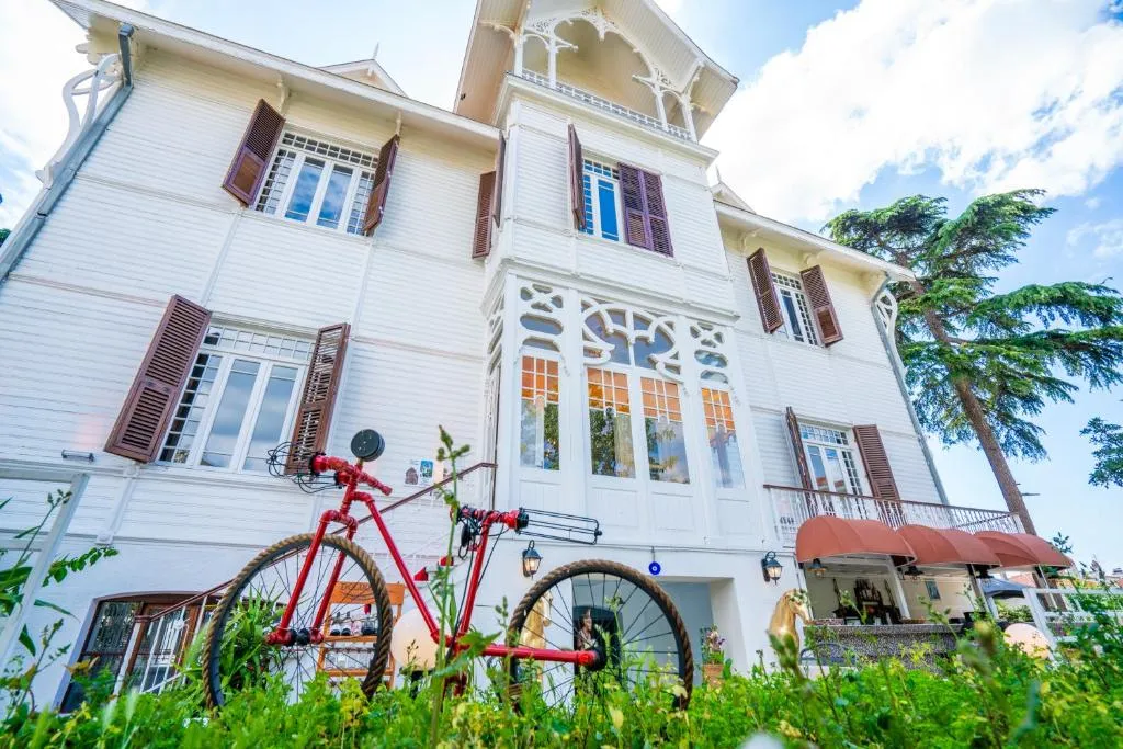 Kensington Prince's Island Historical Mansion, hotel in Adalar